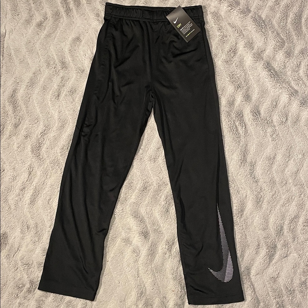 NWT Nike Kids Pants M